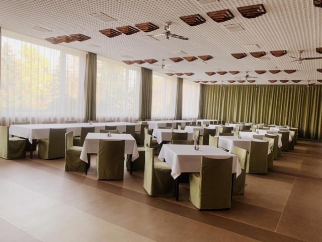 Riviera Park Hotel Balatonföldvár Exterior foto